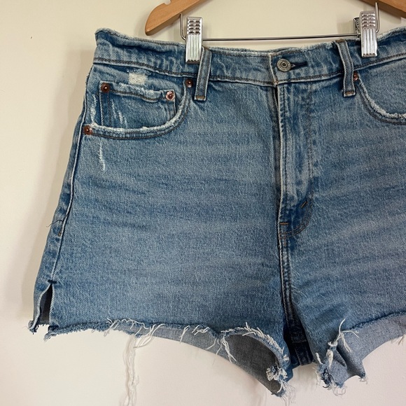 Abercrombie The Mom Short High Rise - Picture 3 of 4